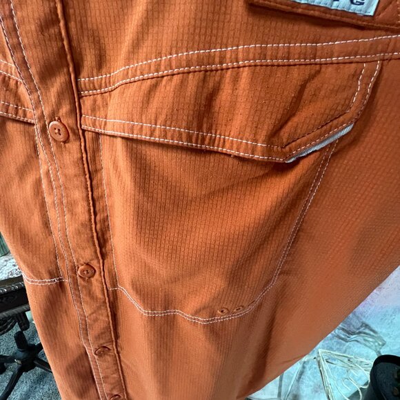 πColumbia Texas Longhorns PFG Low Drag Offshore Omni-Shade Button-Up Shirt - Picture 5 of 16